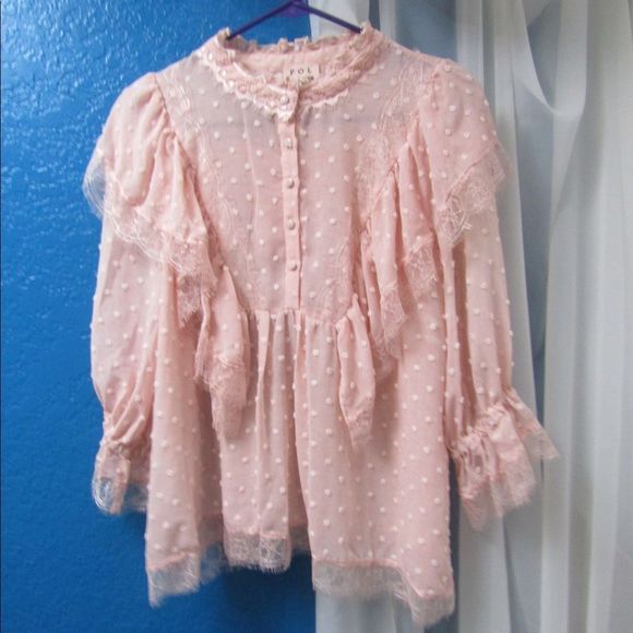 Swiss dot pink ruffle blouse with front buttons and lace detail - Picture 12 of 13